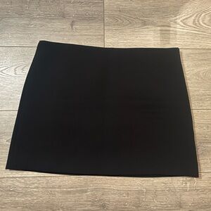 Zara Black Mini Skirt. Size L